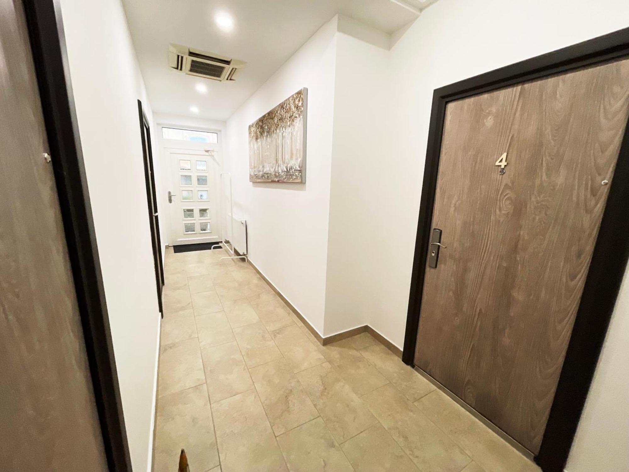 The Maze Apartment リュブリャナ エクステリア 写真